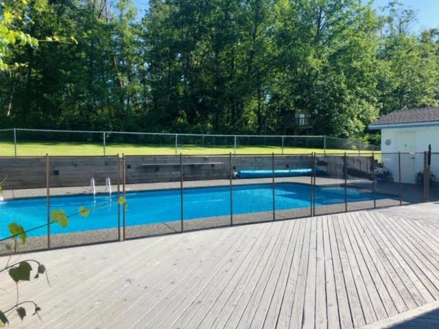 pool safety fence
